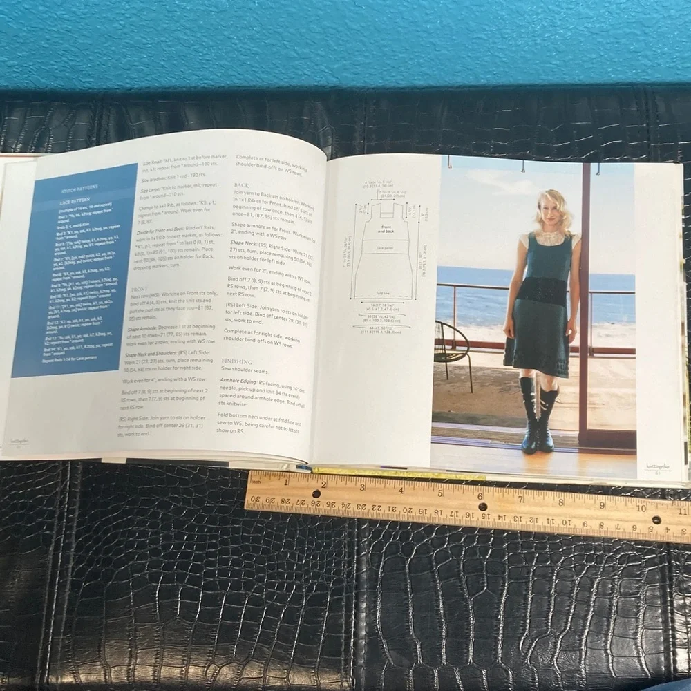 Book‎ 🪎: Knit 2 Together: Patterns and Stories for Serious Knitting Fun 2006